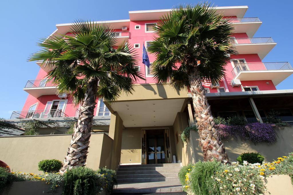 Hotel Carosello ポンテカニャーノ エクステリア 写真